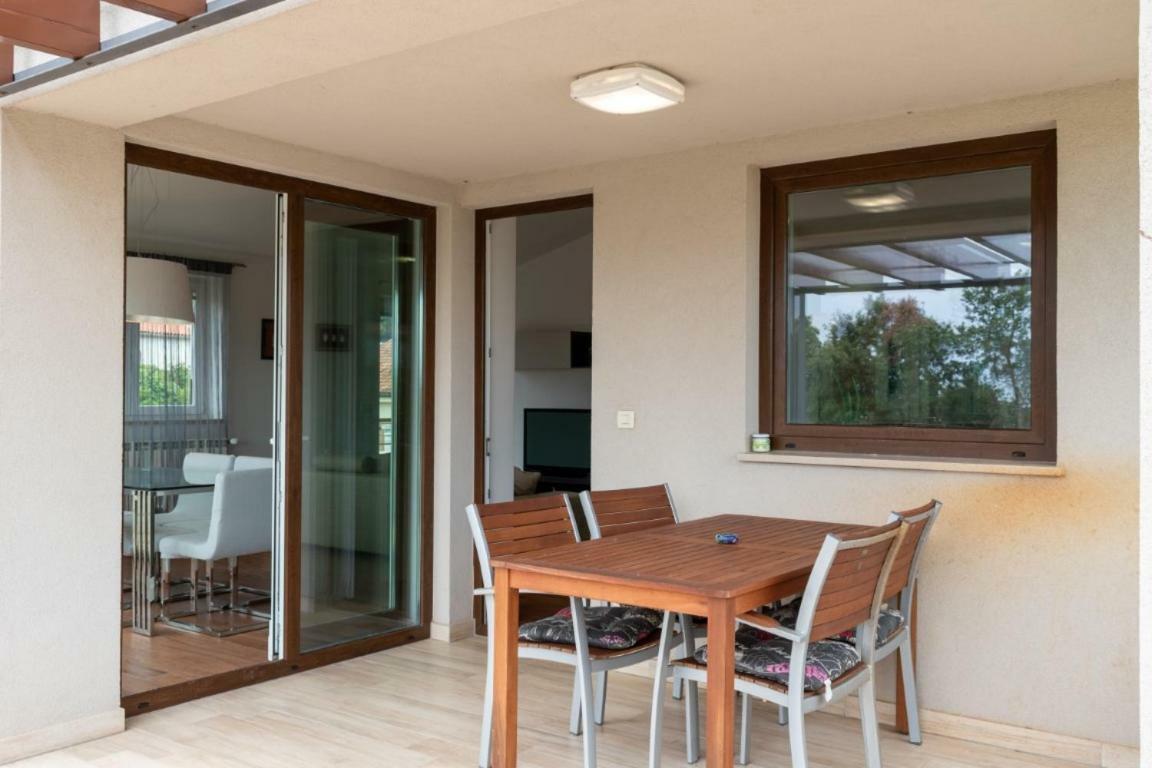 House Mia Apartman Ližnjan Kültér fotó