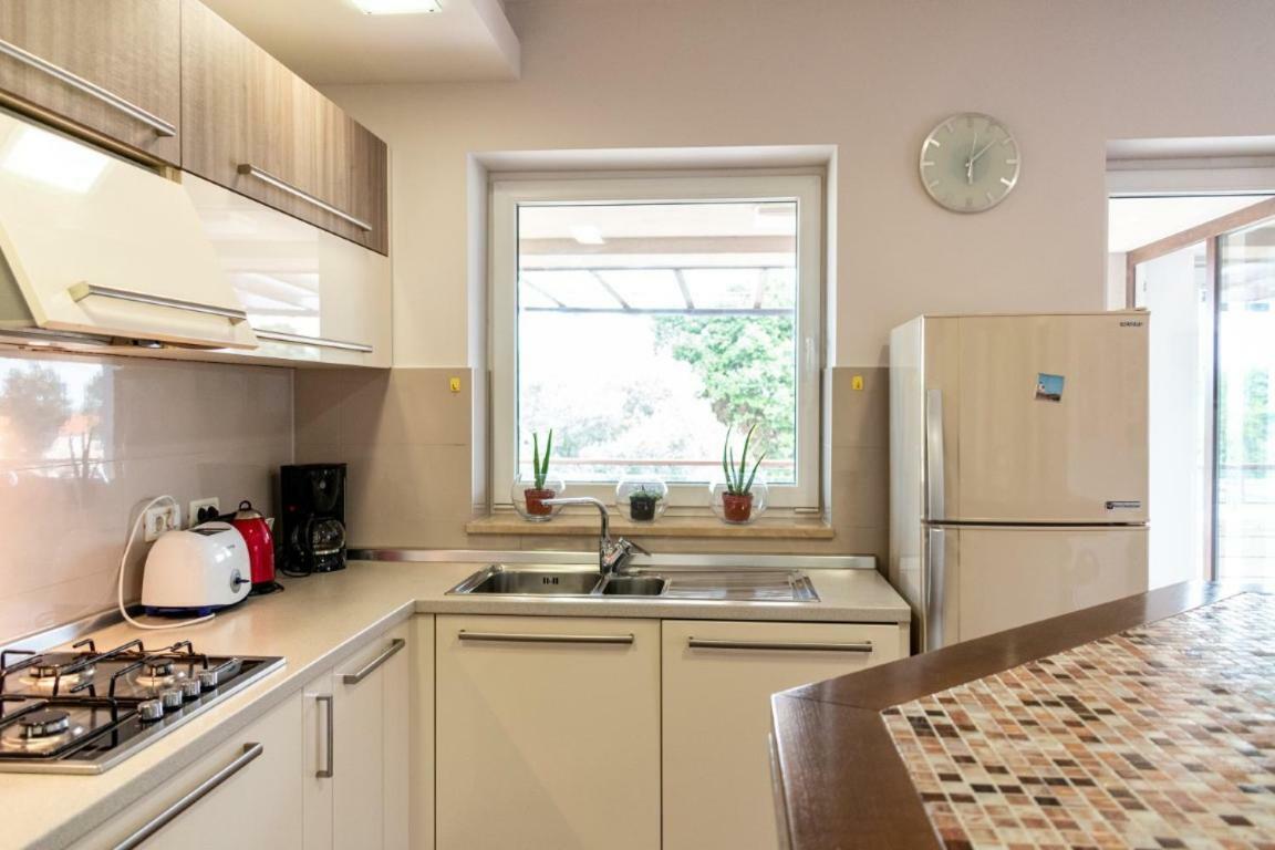 House Mia Apartman Ližnjan Kültér fotó